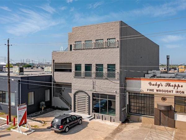 1303 Dragon Street, Unit A, Dallas, TX 75207