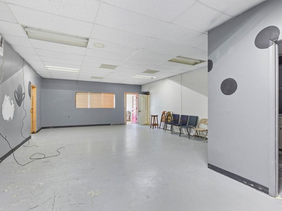 Property Image 37