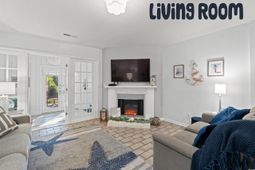 31 Shadow Moss Pl. photo 4