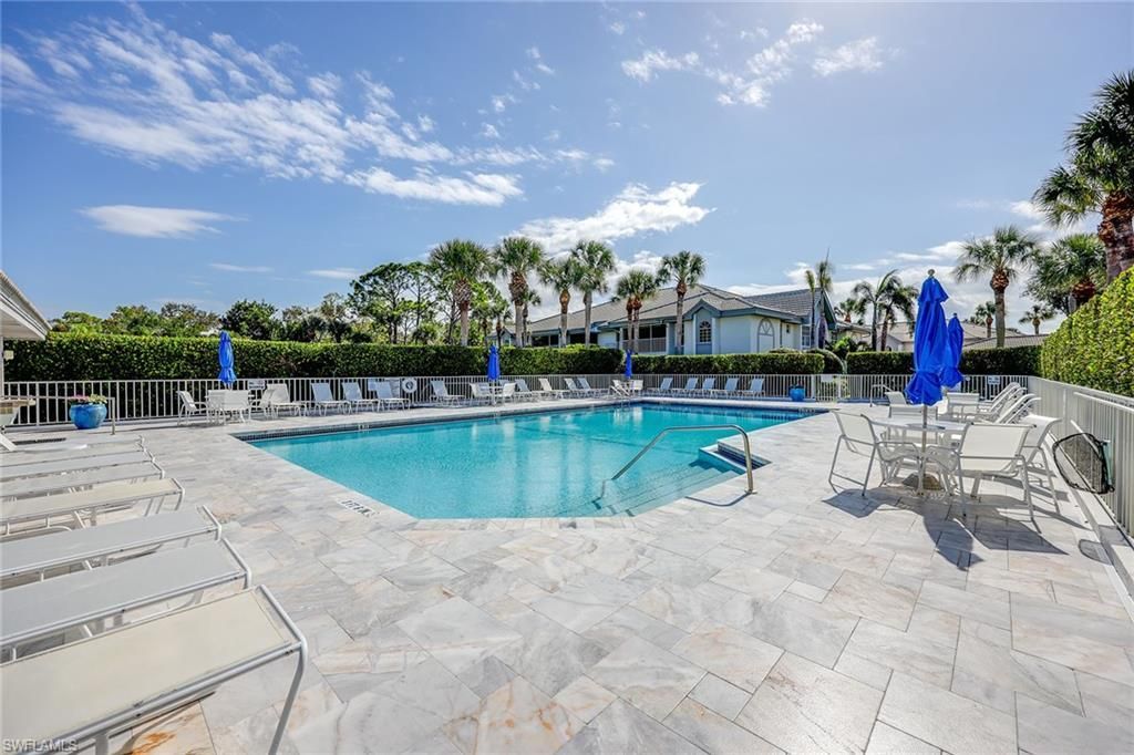 4240 Lake Forest Dr, Unit 423, Bonita Springs, FL 34134 Photo