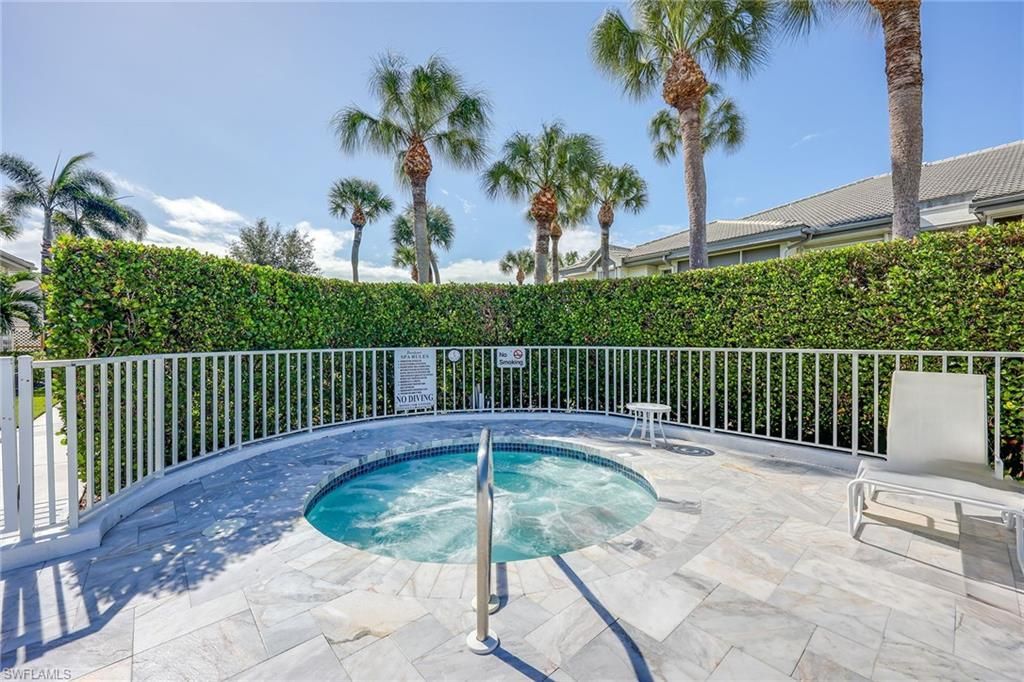 4240 Lake Forest Dr, Unit 423, Bonita Springs, FL 34134 Photo