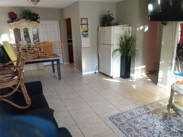 639 33rd St, West Palm Beach, FL 33407