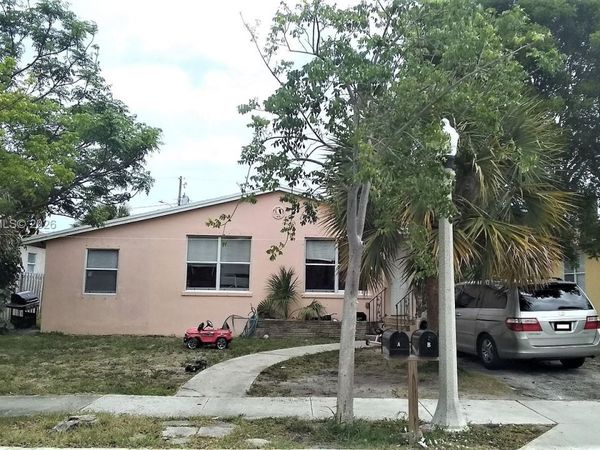639 33rd St, West Palm Beach, FL 33407