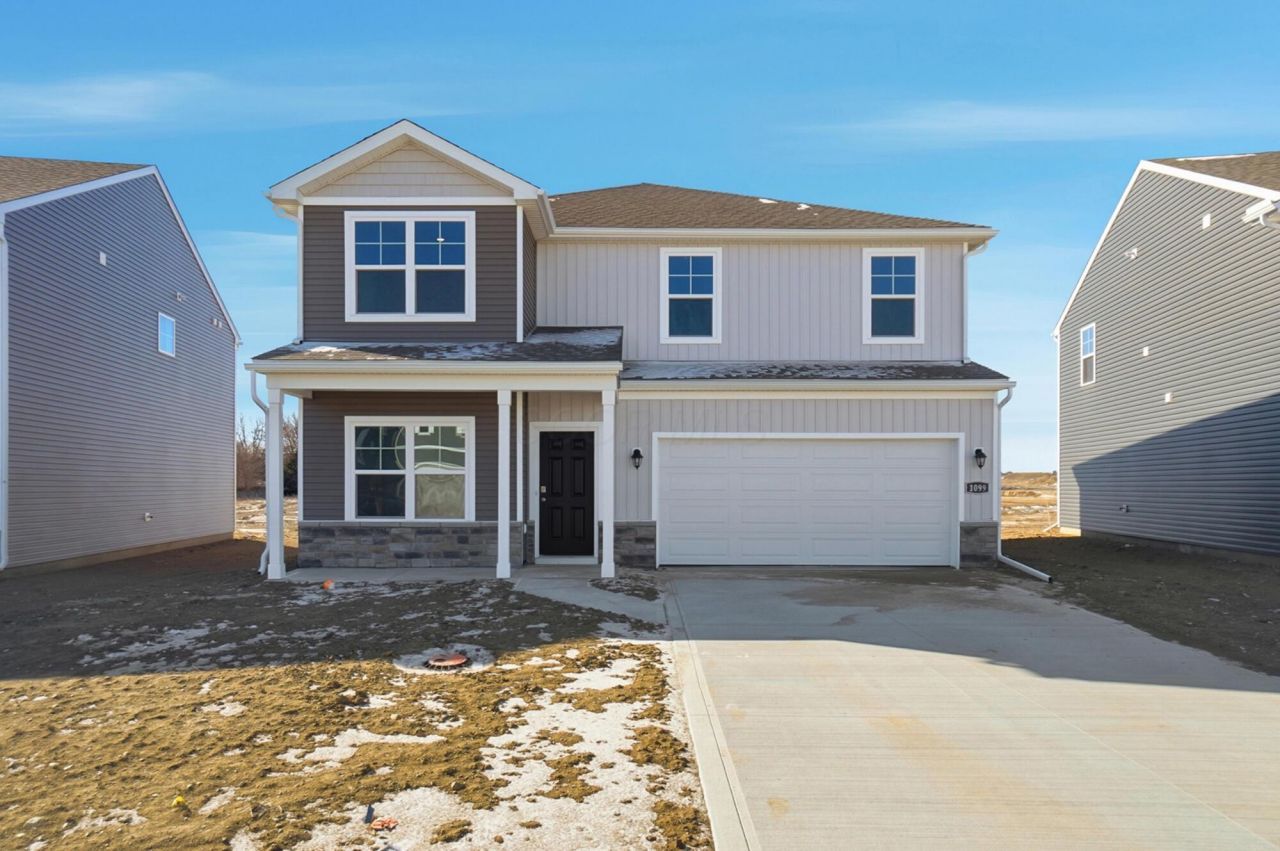 1099 Hartford Lane, London, OH 43140 Main Photo