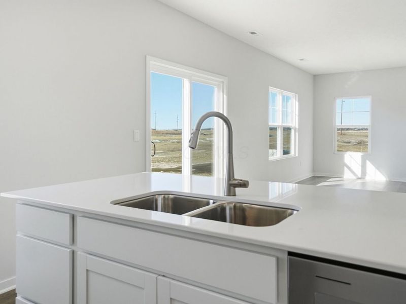 1099 Hartford Lane, London, OH 43140 Photo 14