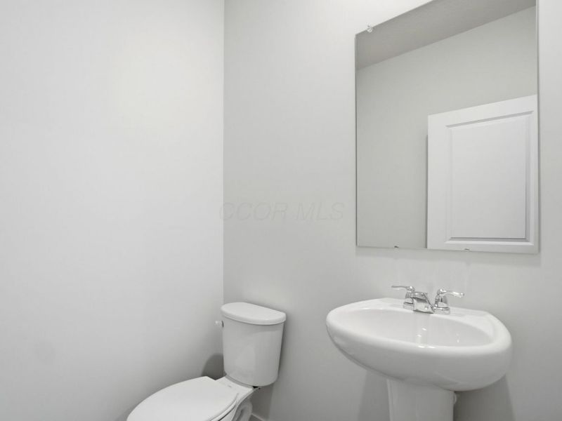 1099 Hartford Lane, London, OH 43140 Photo 19