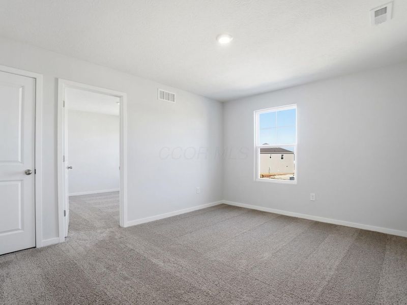 1099 Hartford Lane, London, OH 43140 Photo 21