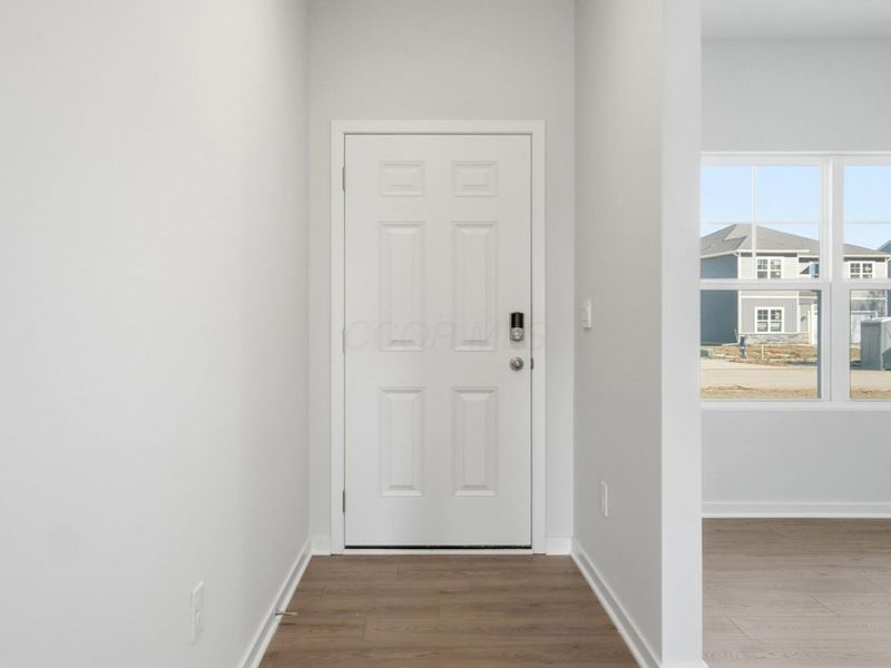 1099 Hartford Lane, London, OH 43140 Photo 6