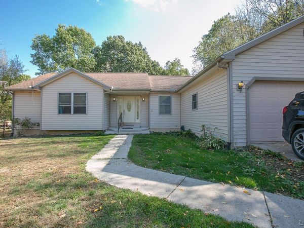 10291 Glencoe, Jerome, MI 49249