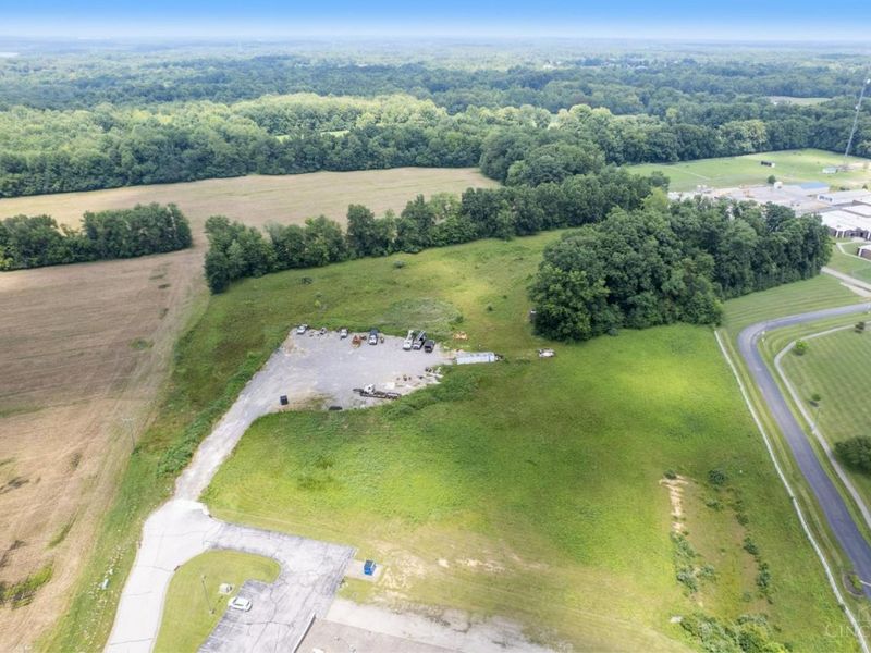 720 W Plane Street, Bethel, OH 45106 Photo 5