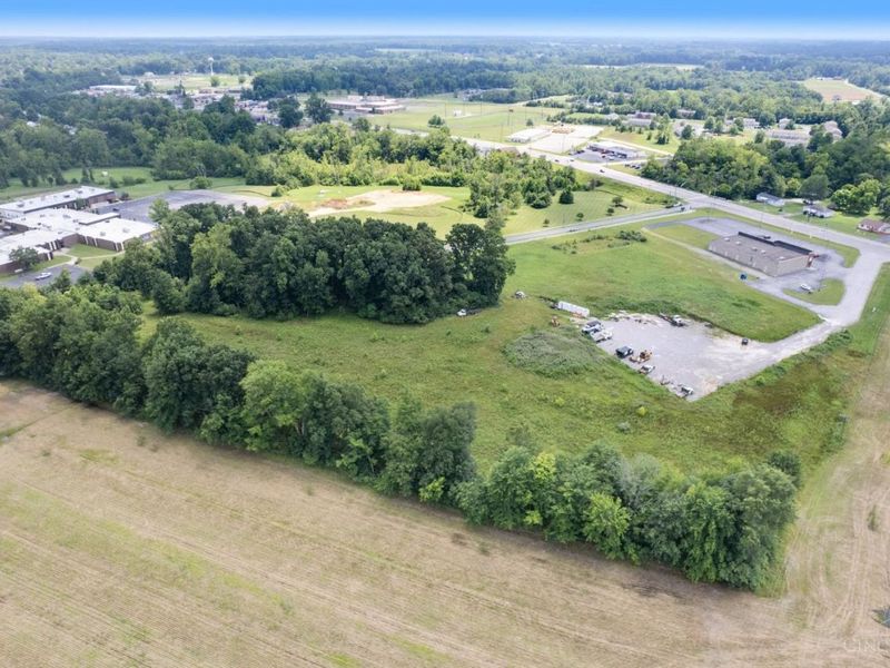 720 W Plane Street, Bethel, OH 45106 Photo 9