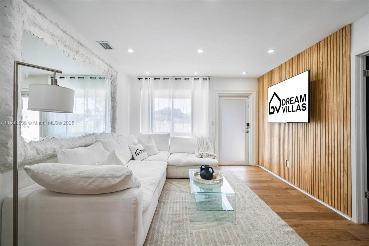 14705 NE 11th Ct, North Miami, FL 33161 Photo