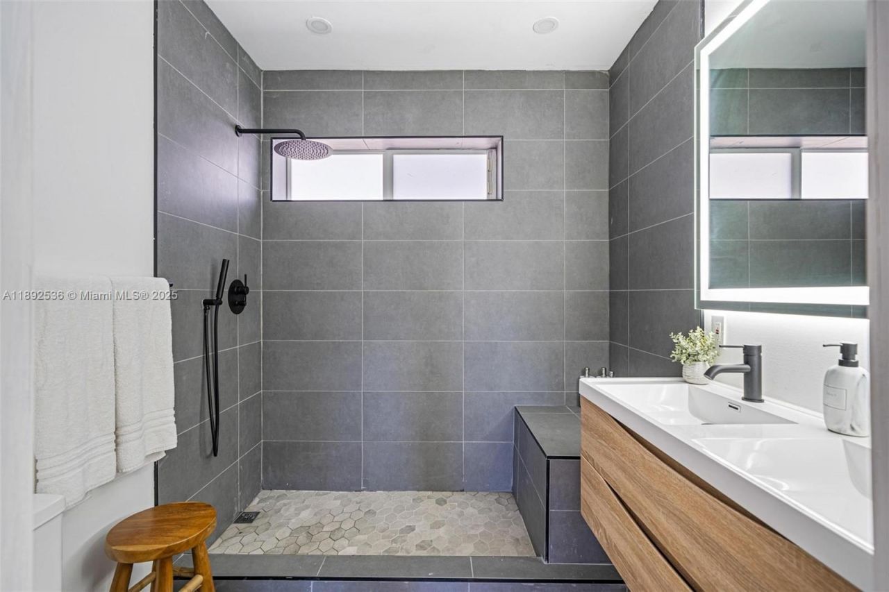 14705 NE 11th Ct, North Miami, FL 33161 Photo