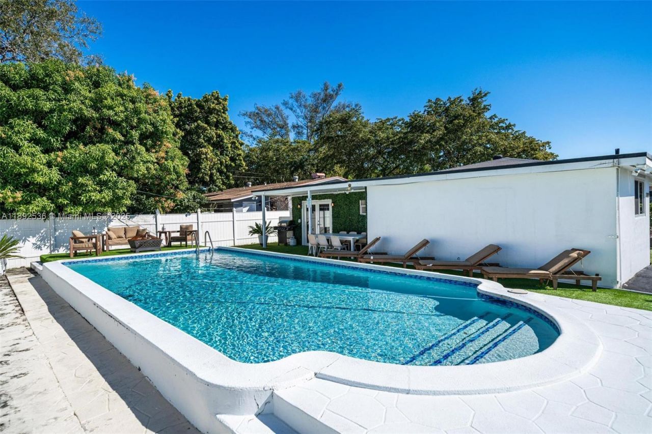 14705 NE 11th Ct, North Miami, FL 33161 Photo