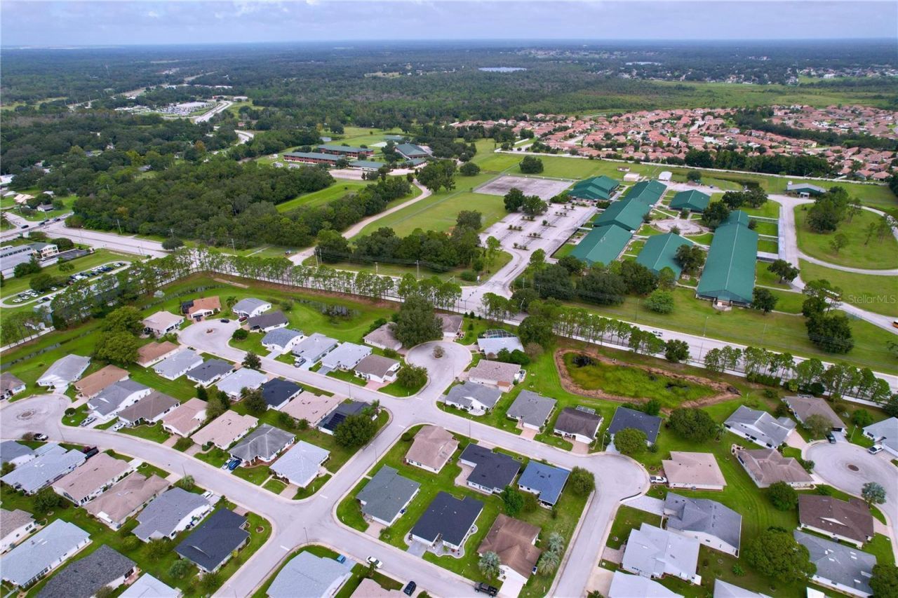 2137 Grand Cypress Drive, Lakeland, FL 33810 Photo