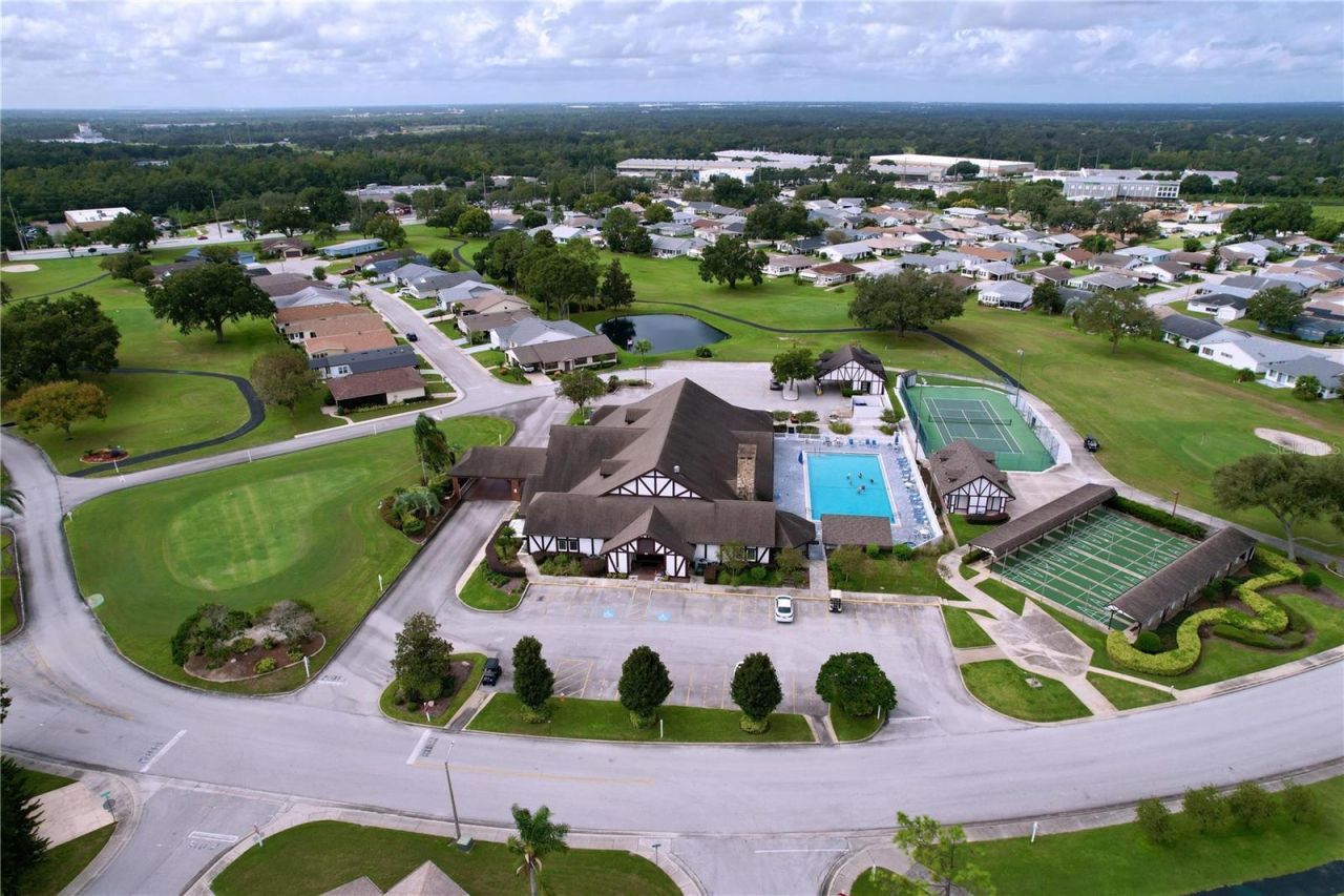 2137 Grand Cypress Drive, Lakeland, FL 33810 Photo