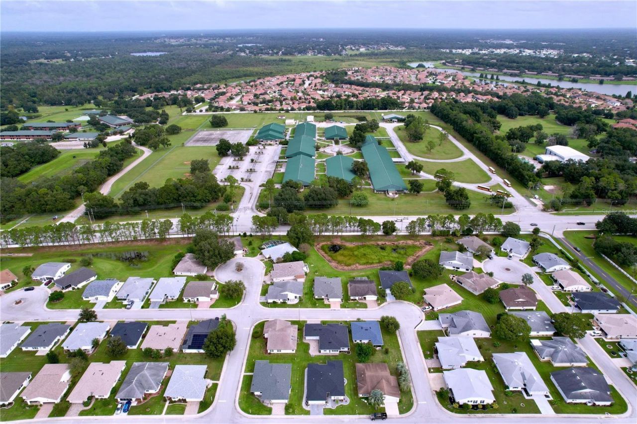 2137 Grand Cypress Drive, Lakeland, FL 33810 Photo