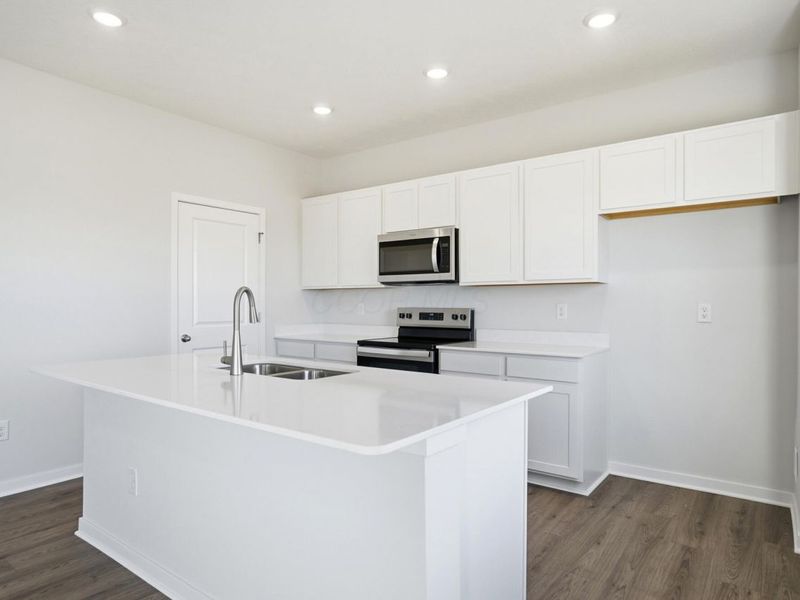 1103 Hartford Lane, London, OH 43140 Photo 10