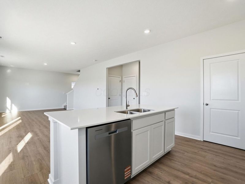 1103 Hartford Lane, London, OH 43140 Photo 11