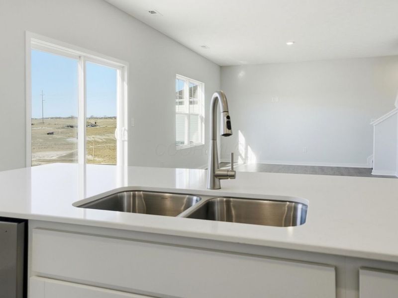 1103 Hartford Lane, London, OH 43140 Photo 12