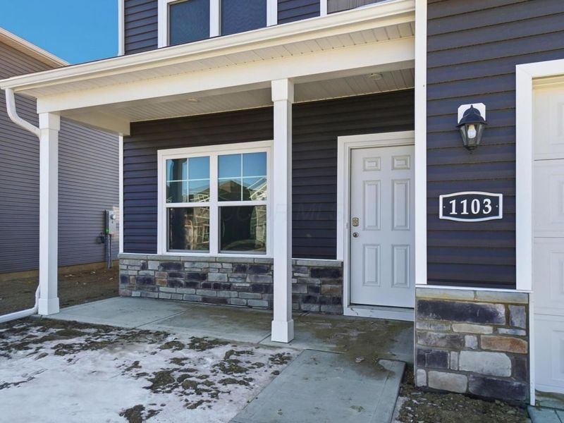 1103 Hartford Lane, London, OH 43140 Photo 2