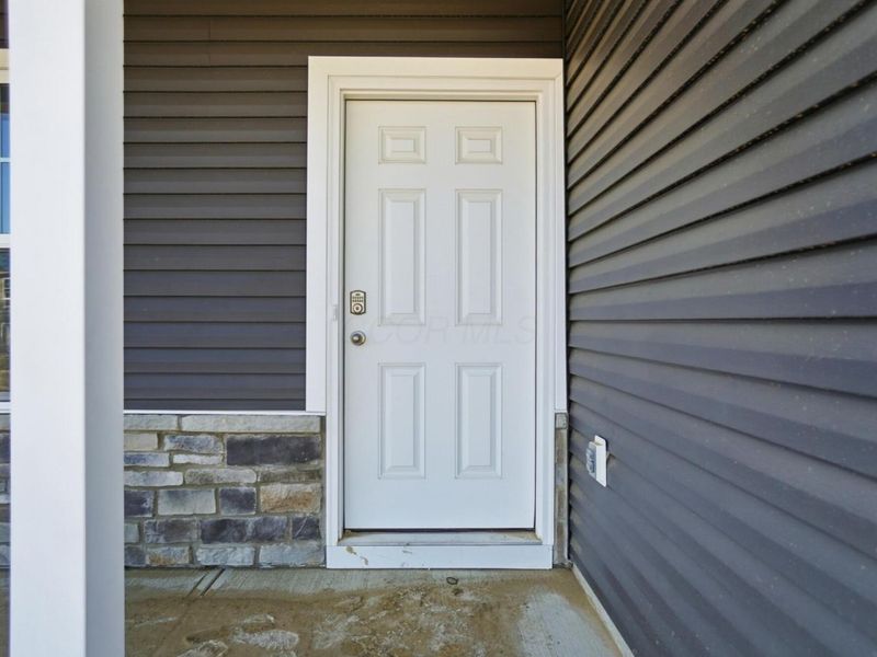 1103 Hartford Lane, London, OH 43140 Photo 3