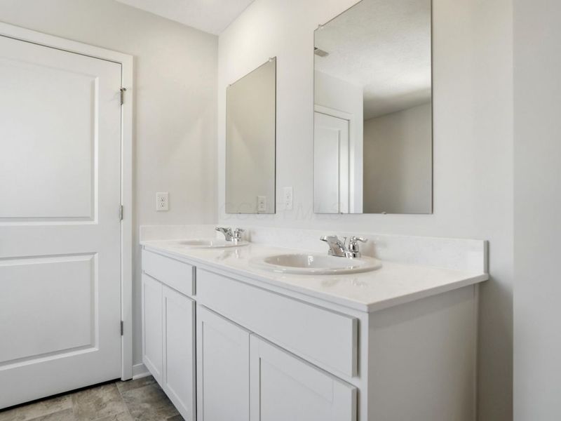 1103 Hartford Lane, London, OH 43140 Photo 38