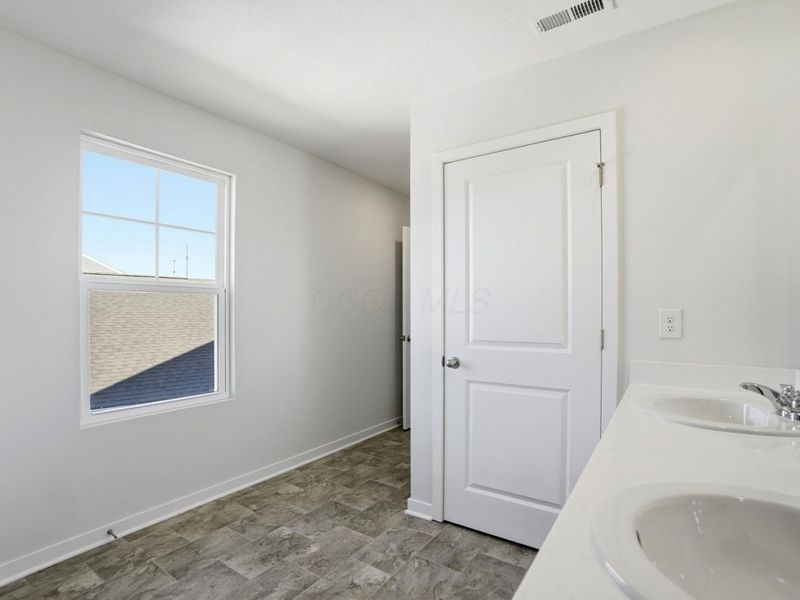 1103 Hartford Lane, London, OH 43140 Photo 39