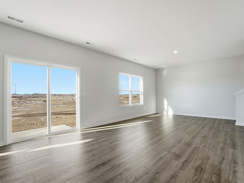 1103 Hartford Lane, London, OH 43140 Photo 5