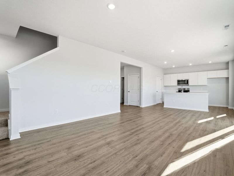 1103 Hartford Lane, London, OH 43140 Photo 7