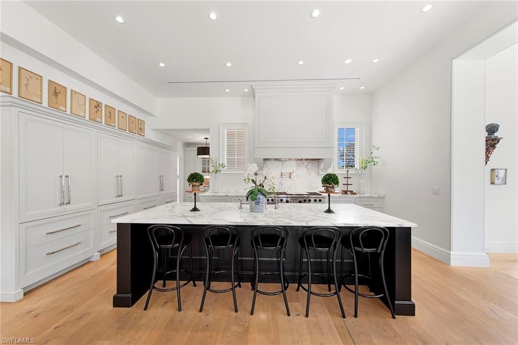 28740 Blaisdell Dr, Naples, FL 34119 Photo