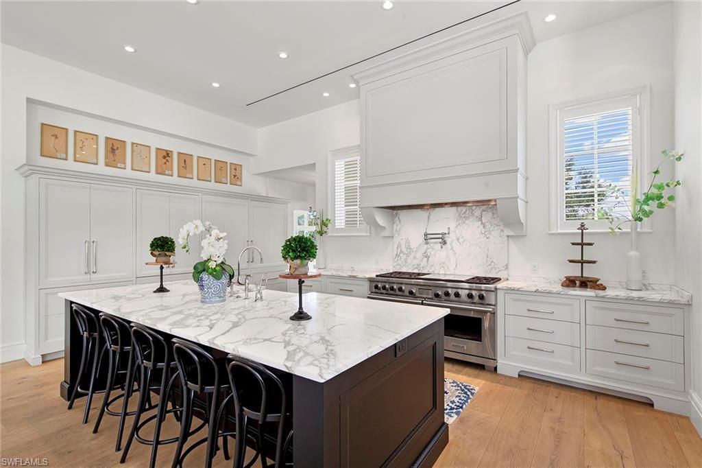 28740 Blaisdell Dr, Naples, FL 34119 Photo