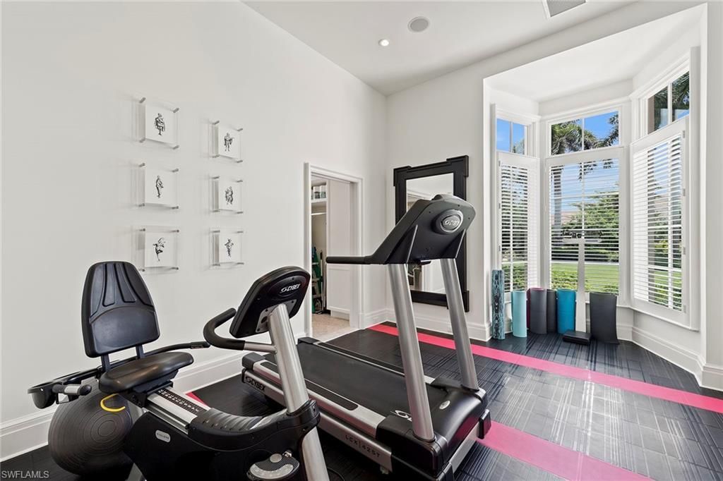 28740 Blaisdell Dr, Naples, FL 34119 Photo