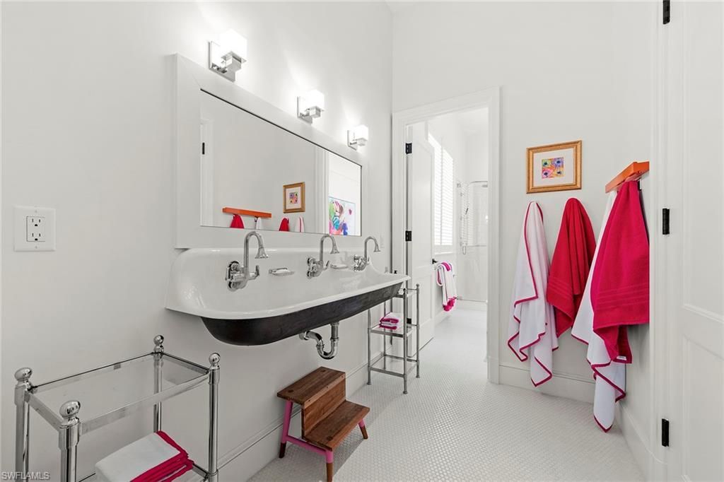 28740 Blaisdell Dr, Naples, FL 34119 Photo