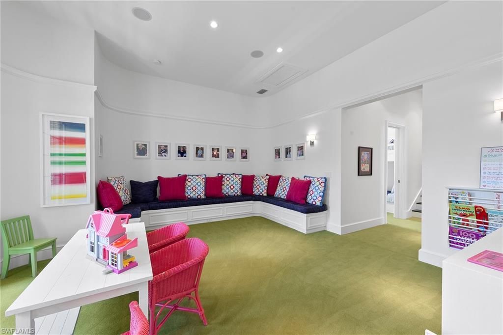 28740 Blaisdell Dr, Naples, FL 34119 Photo