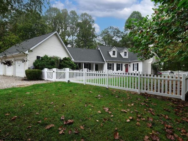 332 Timberbrook Lane, Bridgeport, WV 26330