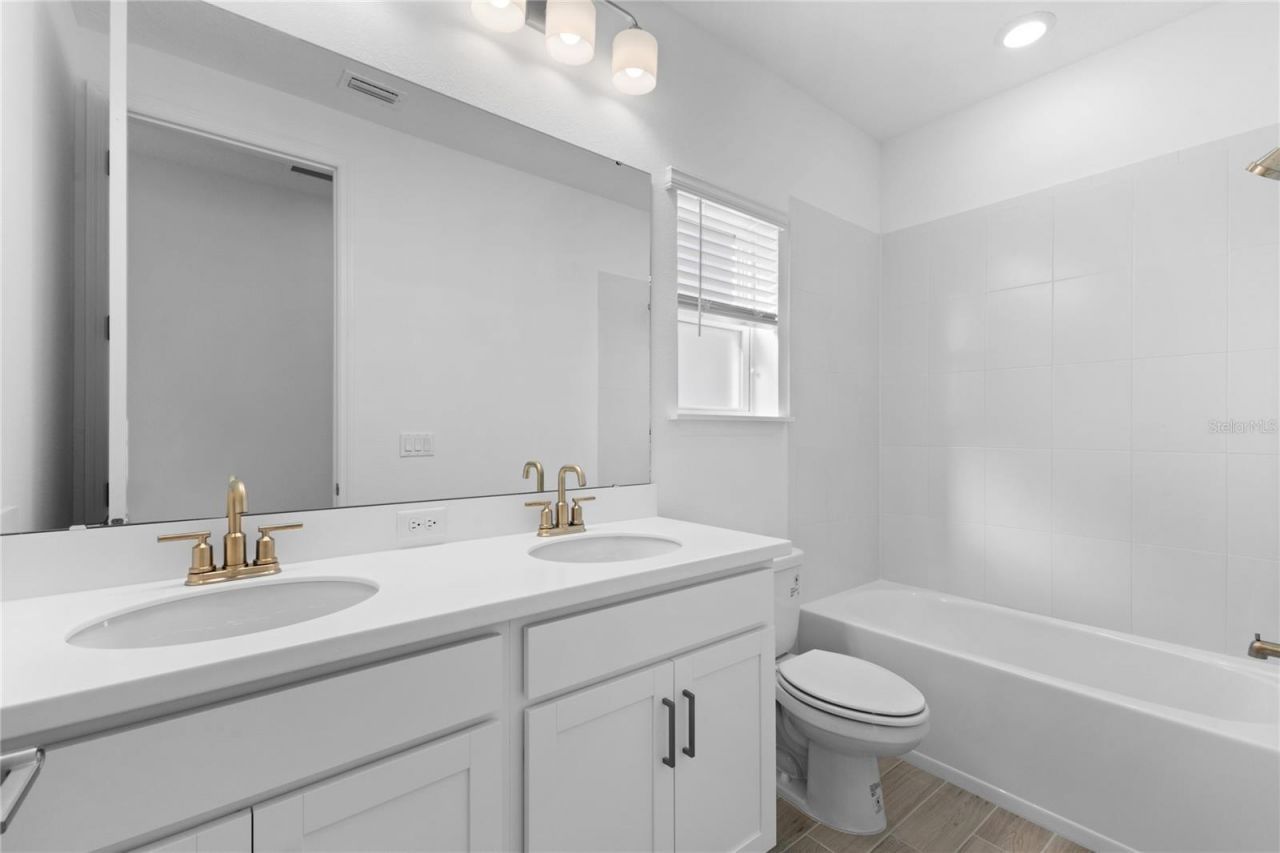 9048 Tequila Sunrise Drive, Sarasota, FL 34241 Photo