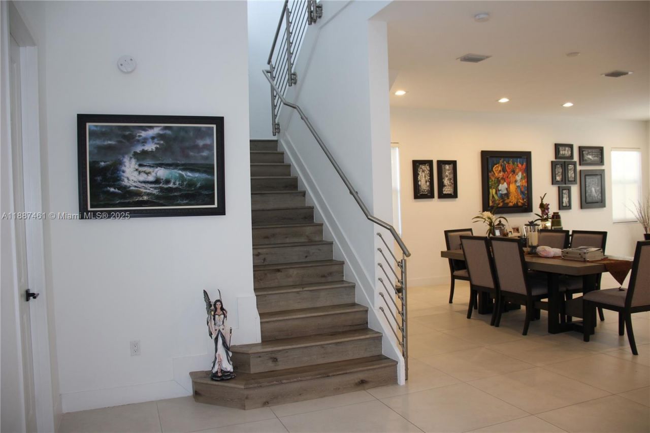 8904 SW 69th Ter, Miami, FL 33173 Photo