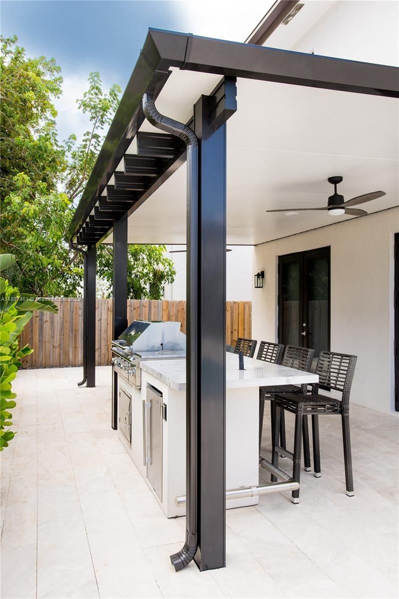 8904 SW 69th Ter, Miami, FL 33173 Photo