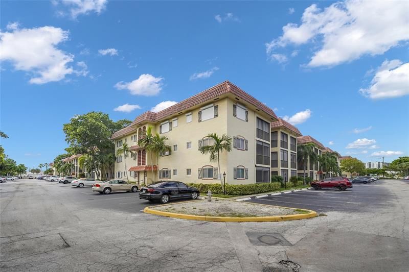 257 S Cypress Road, Unit 401, Pompano Beach, FL 33060 Photo