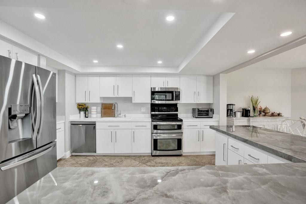 501 N Riverside Drive, Unit 203, Pompano Beach, FL 33062 Photo