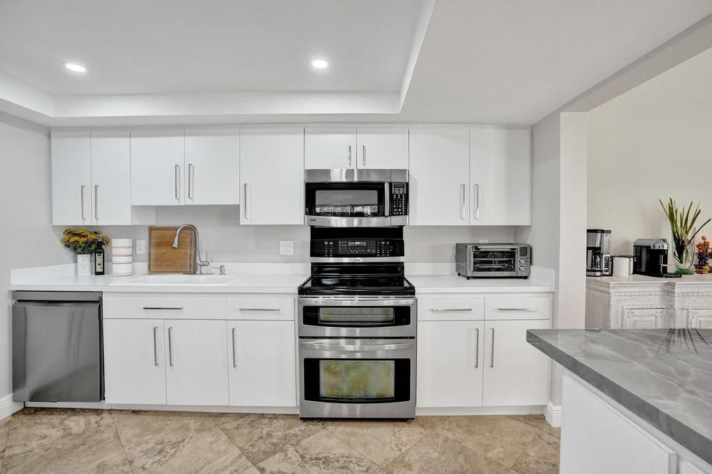 501 N Riverside Drive, Unit 203, Pompano Beach, FL 33062 Photo