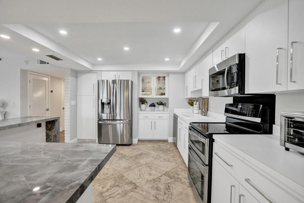 501 N Riverside Drive, Unit 203, Pompano Beach, FL 33062 Photo