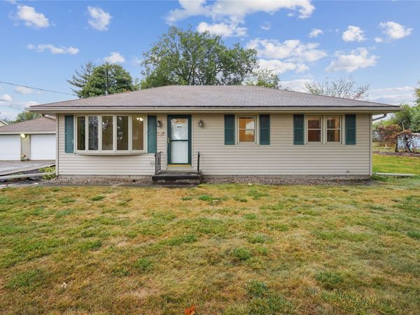 4500 100th Street, Urbandale, IA 50322