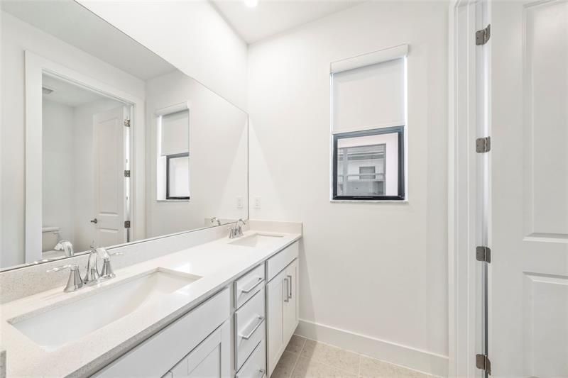 2652 NW 87th Ter, Pembroke Pines, FL 33024 Photo