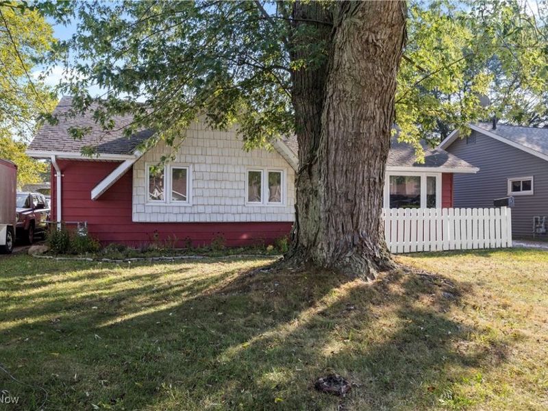 4272 Brockley Avenue, Sheffield Lake, OH 44054 Photo 1