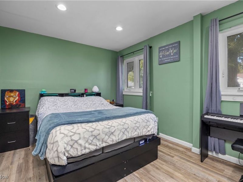 4272 Brockley Avenue, Sheffield Lake, OH 44054 Photo 24