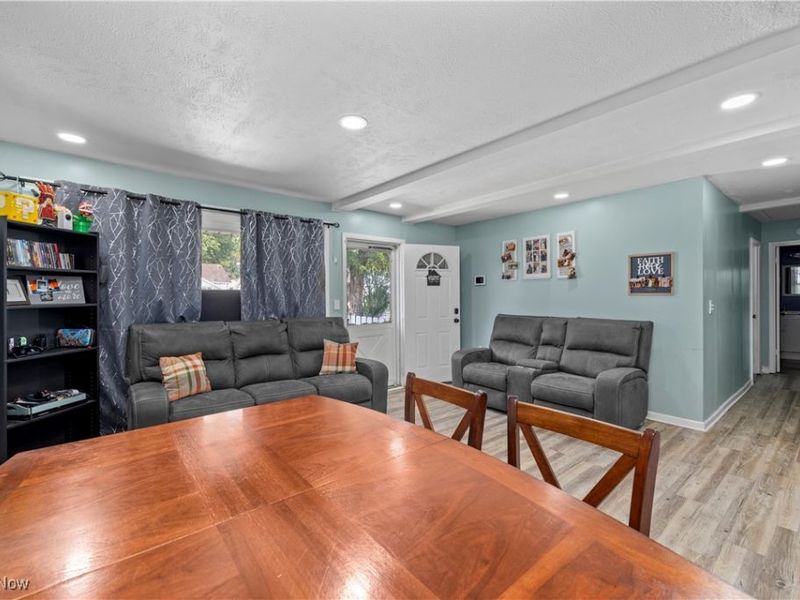 4272 Brockley Avenue, Sheffield Lake, OH 44054 Photo 5