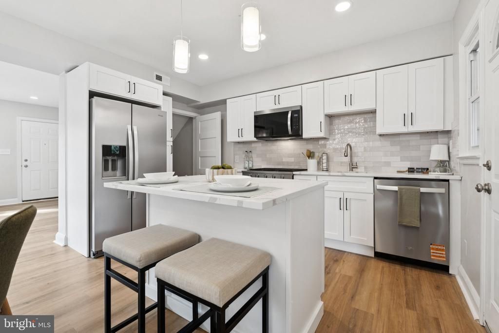 1014 Upnor Road, Baltimore, MD 21212 Main Photo