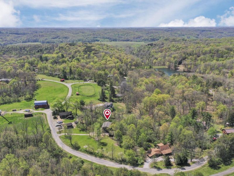 2098 Maya Lane, Sugar Grove, OH 43155 Photo 12